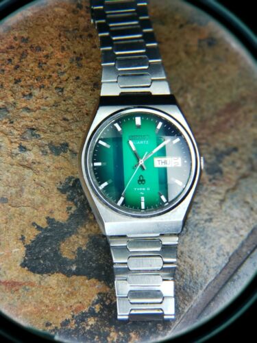 7123-8020 Type 2 Green Sunburst Dial Vintage Seiko w/ Faceted