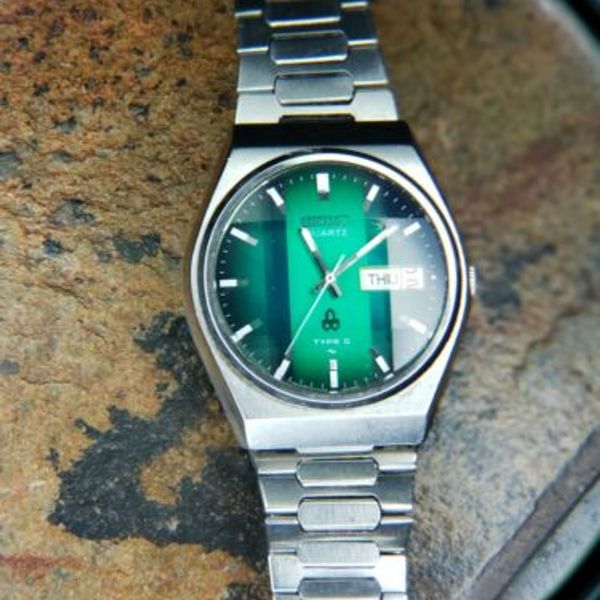 セイコー QZ 7123-8020 タイプ2 デイデイト グリーン文字盤 SEIKO