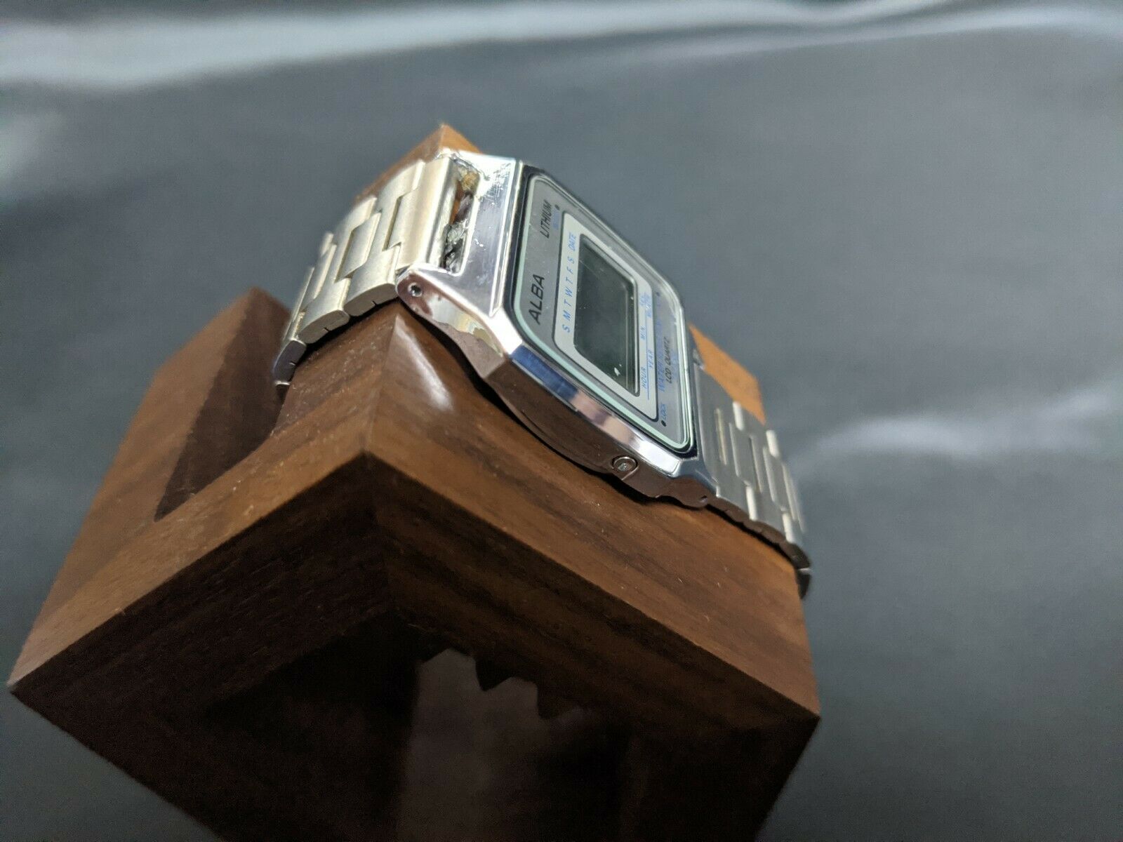 Seiko Vintage ALBA W401-5050 Digital LCD Quartz Japan 