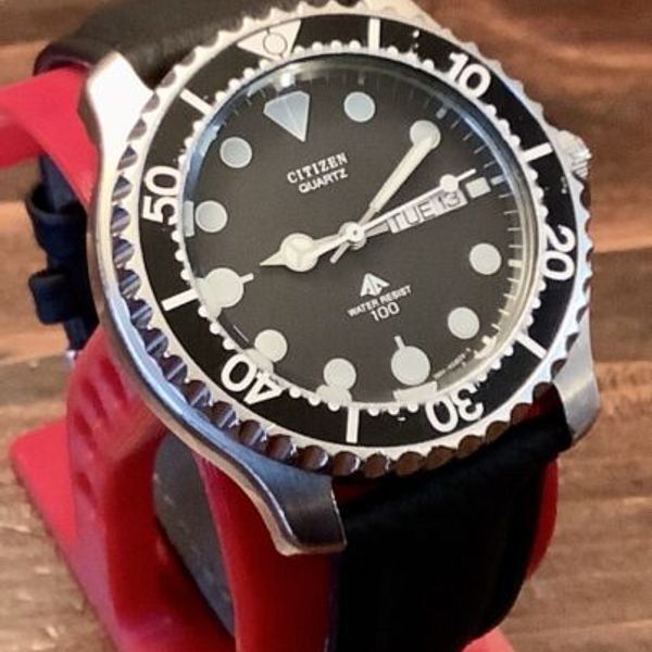 Vintage Citizen Diver 3801-451309 - Quartz - 40mm | WatchCharts