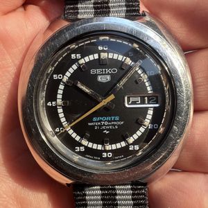 Seiko 5 7019-7050 Price as of February 2026 | WatchCharts