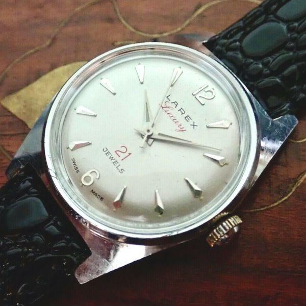 Montre Bracelet Femme LAREX Quartz Vintage - Acier - Affichage Aiguilles - Occasion Très Bon état