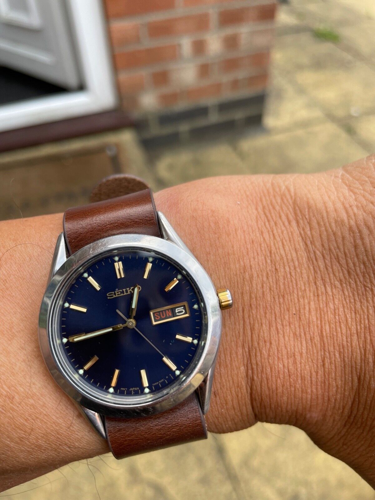 Seiko blue deals dial leather strap