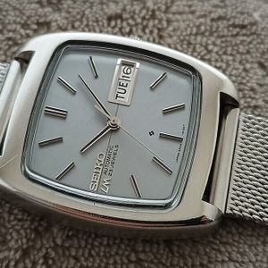 RARE VINTAGE SEIKO LM 5606-5040 ORIGINAL DIAL AUTOMATIC 23