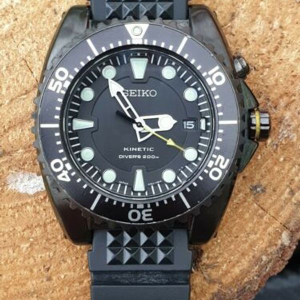 Seiko Men's SKA427P1 5M62 200 Meter Kinetic Diver ION Black | WatchCharts