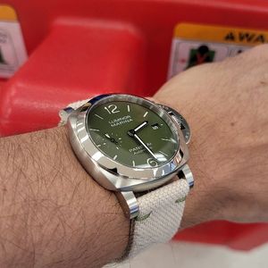panerai luminor quaranta verde militare