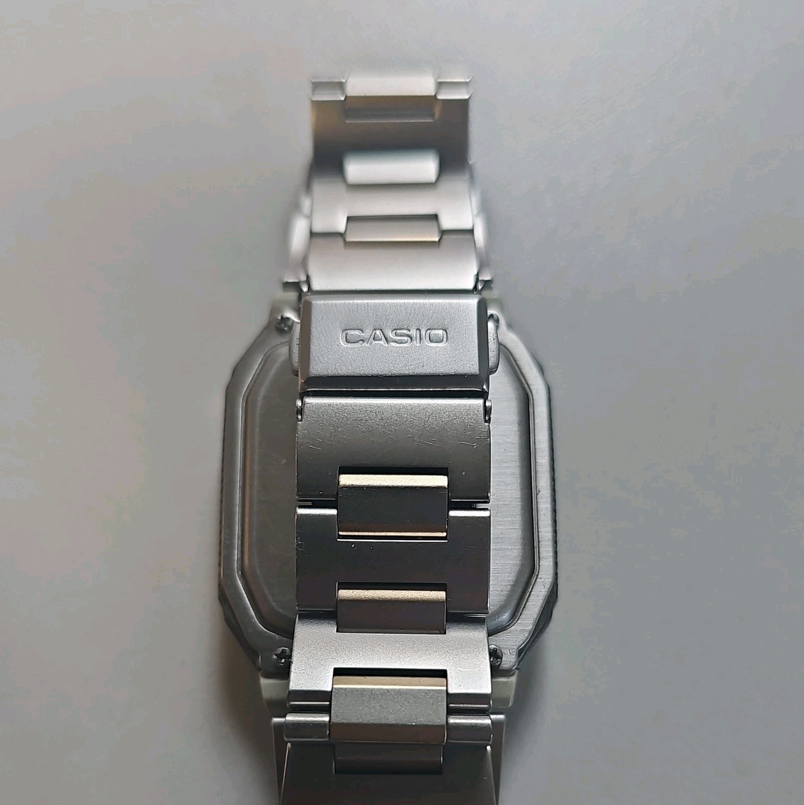 Casio VDB-3100 Hotbiz Rare Touch Screen Watch - Silver / Gold