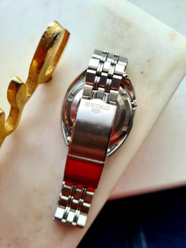Vintage 1967 SEIKO DX 6106-7000 Automatic, 25 Jewels, Mens Watch