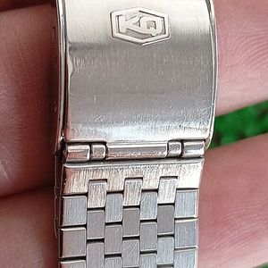 RARE VINTAGE SEIKO KING QUARTZ MODEL 5855-8000 ALL STAINLESS STEEL