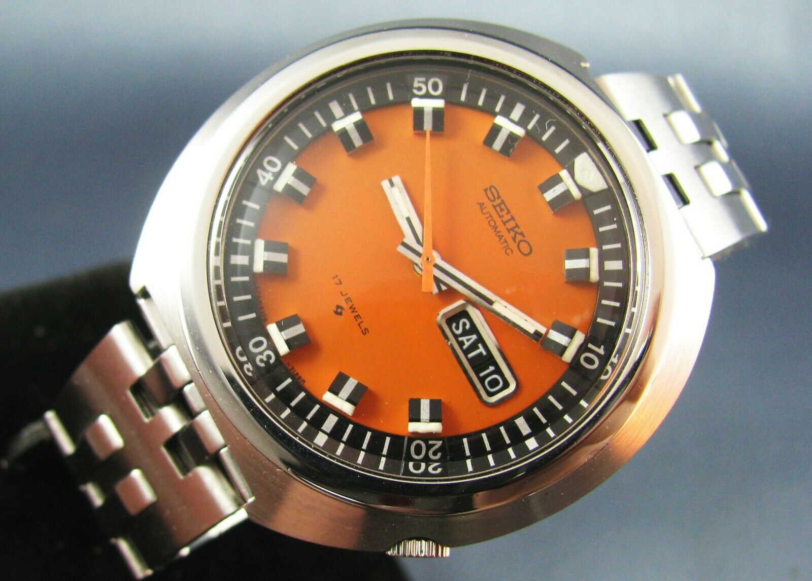 Vintage Seiko Orange Monster UFO SS Automatic Diver Mens Watch 17J