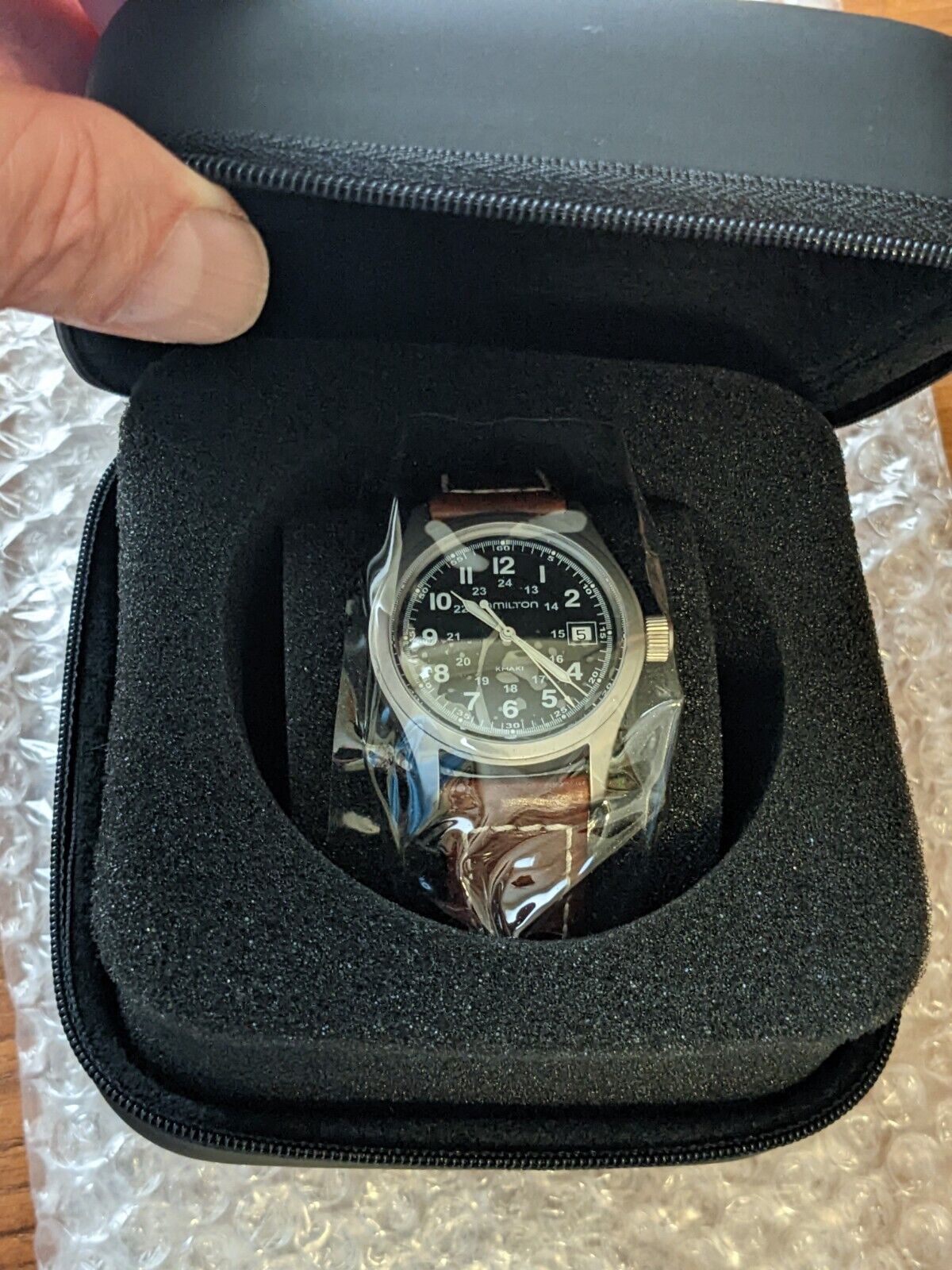 Hamilton Khaki Field watch H684812 black dial - Just serviced by