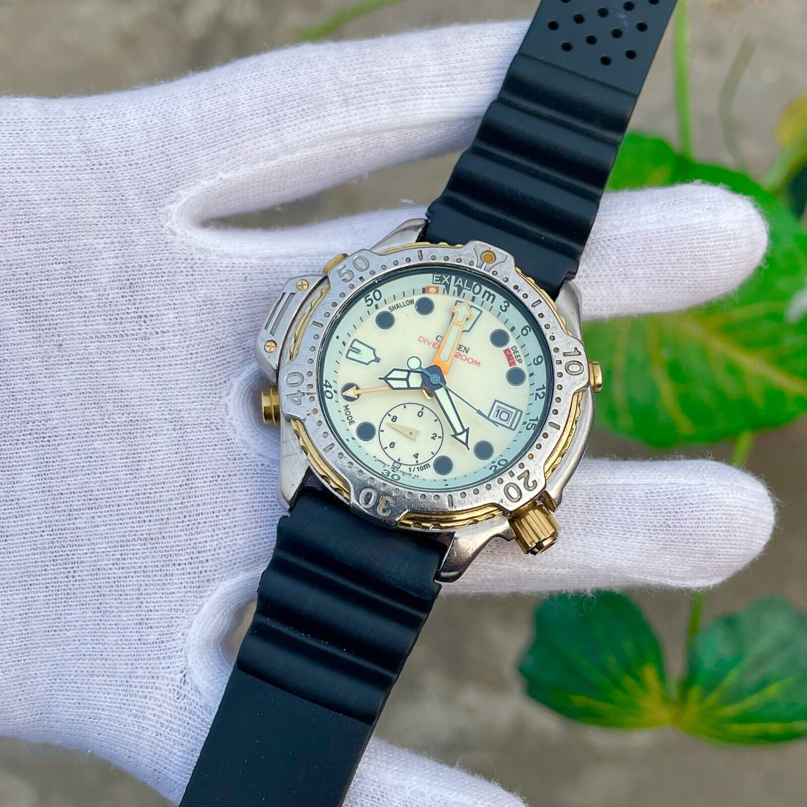 Vintage Citizen Promaster Aqualand 200M Diver Quartz Men's Watch