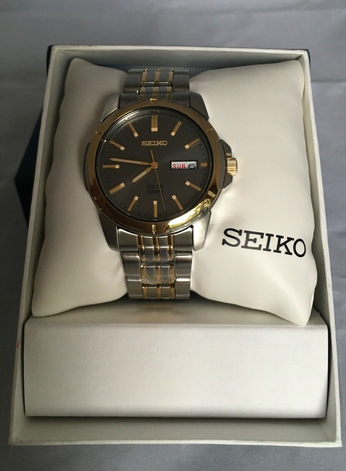 Mens Seiko Solar Two Tone Watch V158-0AD0, NEW | WatchCharts