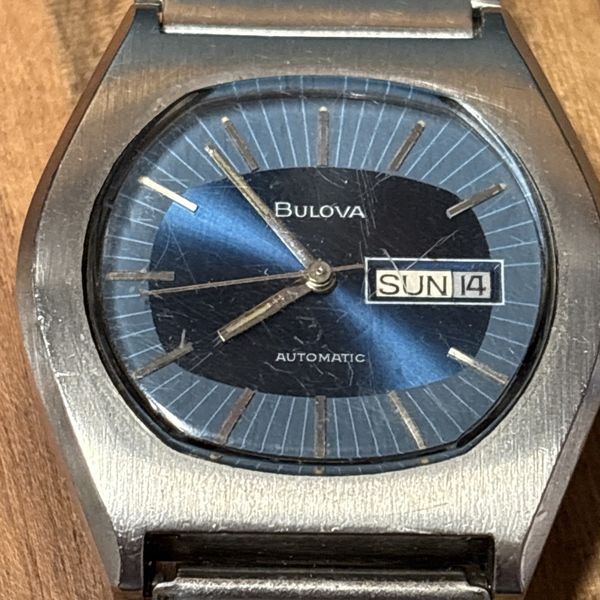 Vintage 1972 BULOVA N2 automatic watch with Quick Set Date 11 AOACB