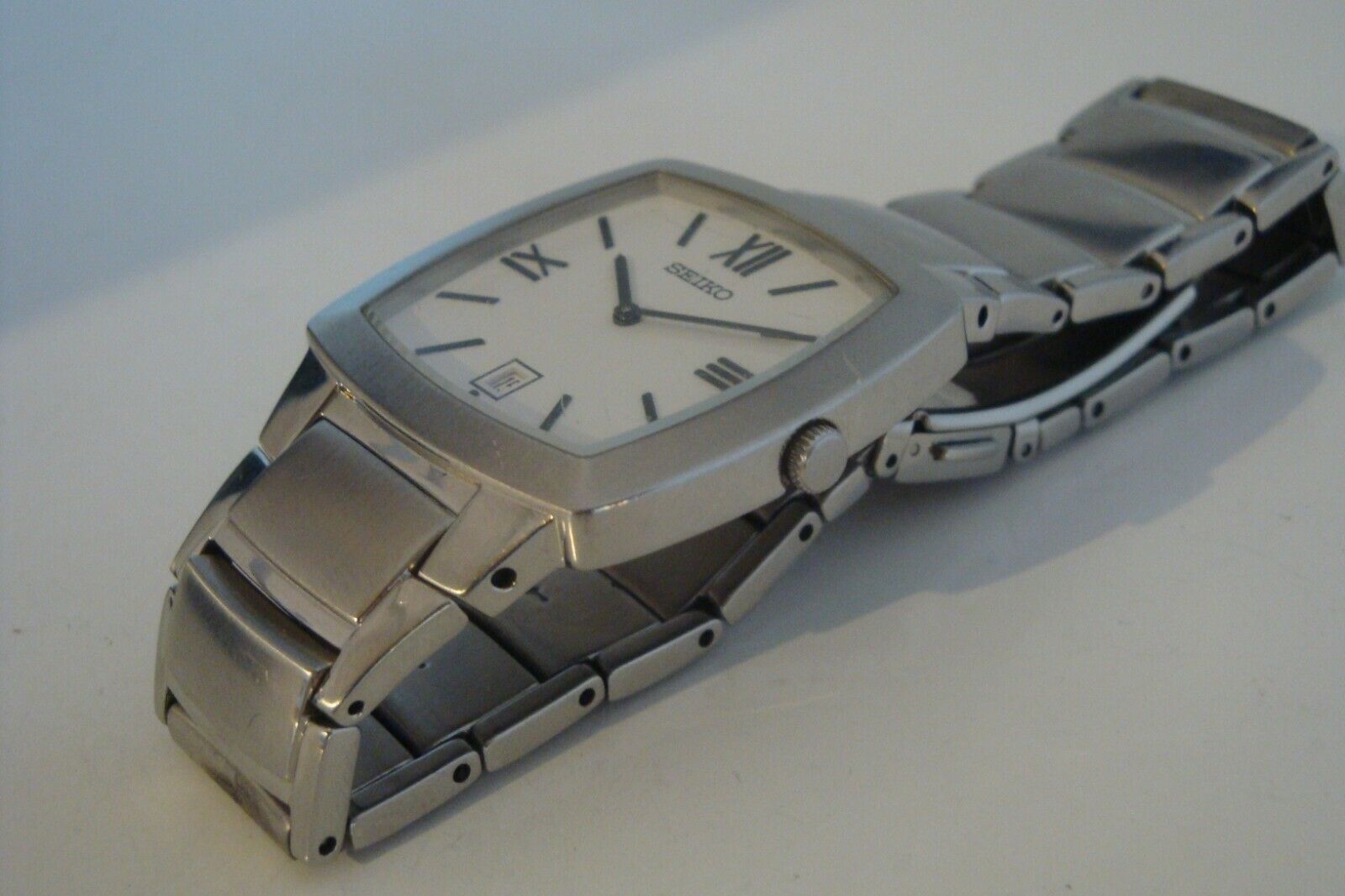Seiko 7N39-0AS0. Gents Premier model. Rare import, square case