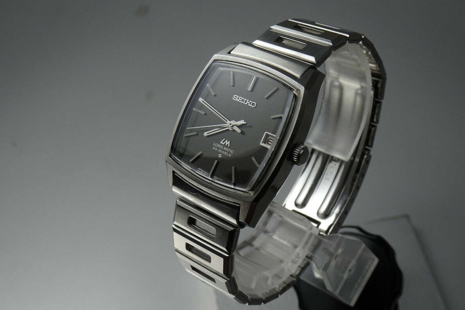 OH, Vintage 1971 JAPAN SEIKO LORD MATIC CALENDAR 5605-5000 25Jewels  Automatic. | WatchCharts