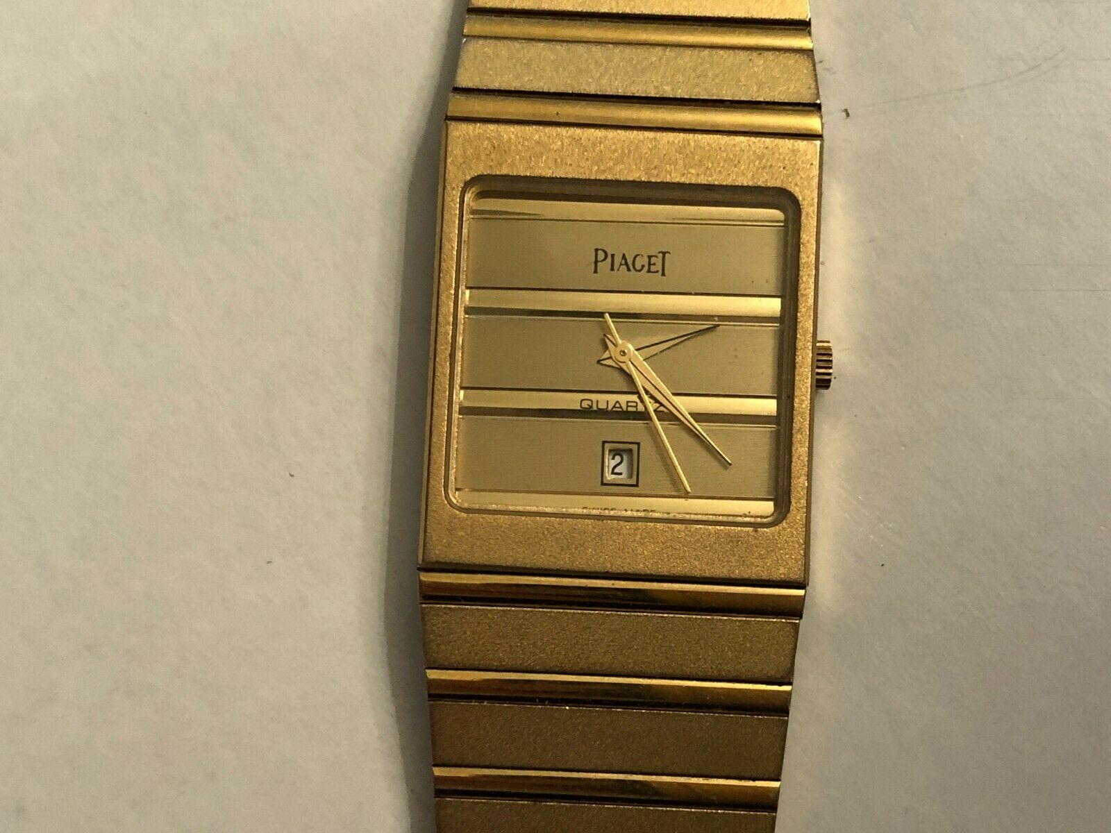 Vintage PIAGET Quartz Gold Tone 5 j. Unisex Watch SWISS Date