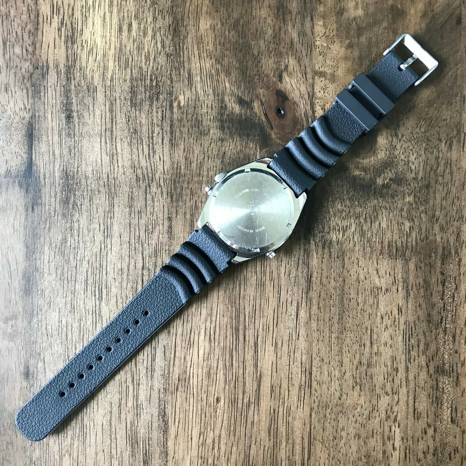 Vintage 1987 Casio AMW-320C Analog Digital Diver Watch Made