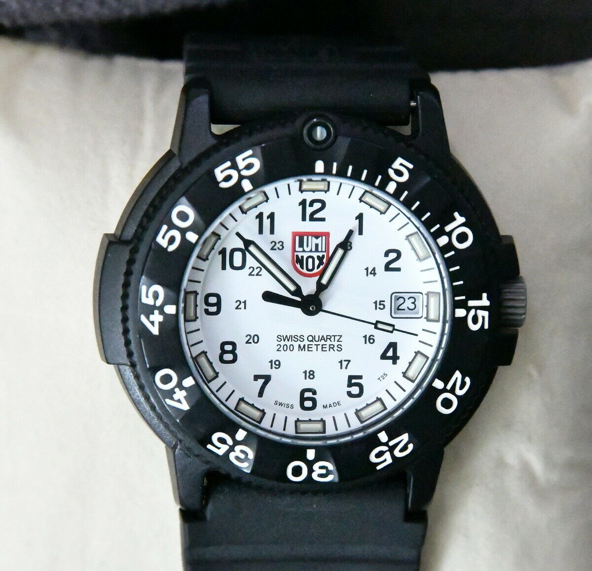 Luminox watch hot sale 3000 series