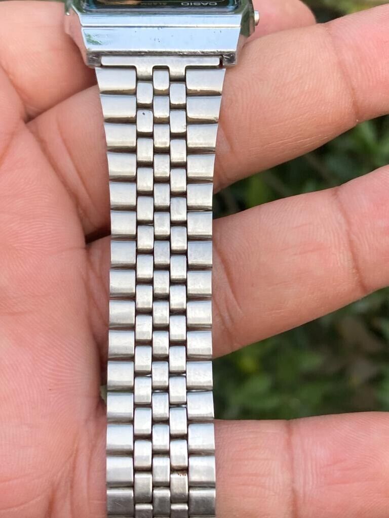 Vintage Casio 2505 AL-180 Batteryless Solar Digital Japan Men's