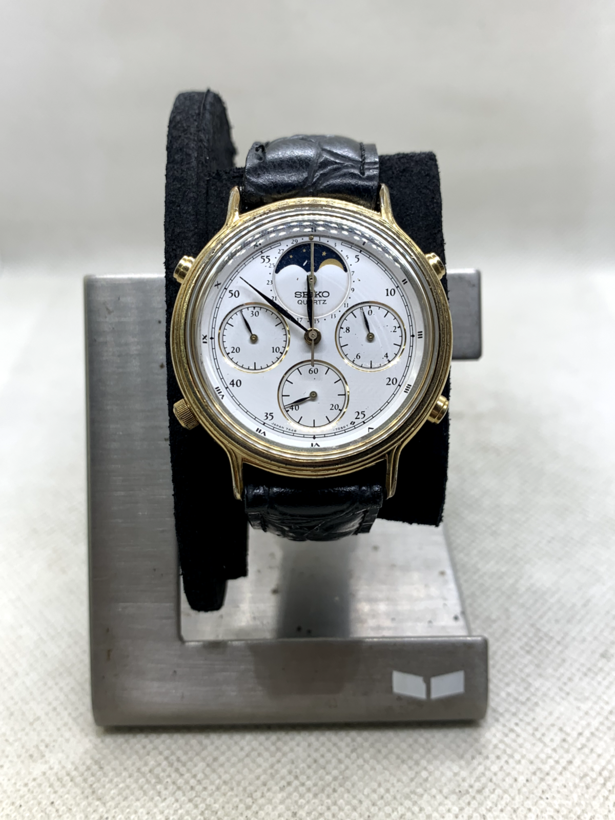 Vintage Seiko 7A48 7020 Chronograph Moonphase Quartz Men