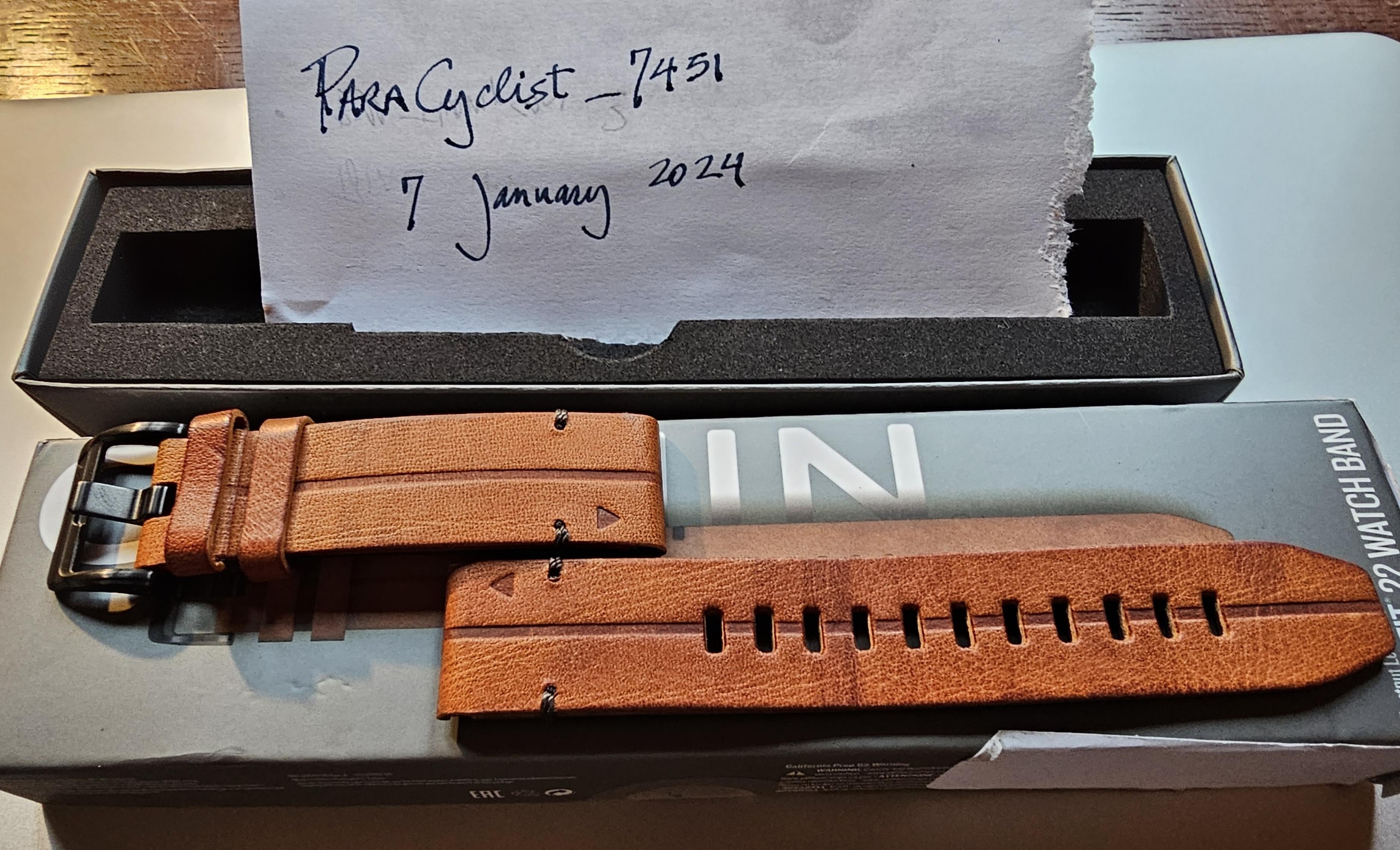 WTS] Garmin Quickfit 22mm Chestnut leather watch band