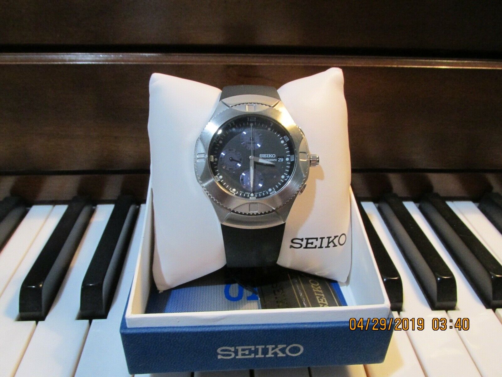 Seiko Watch 100M Quartz 7T92 OAXO Chronograph WatchCharts