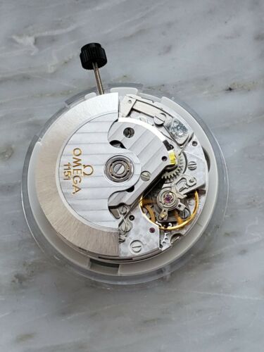 OMEGA 1151 Triple Date authentic movement VALJOUX 7751 Speedmaster