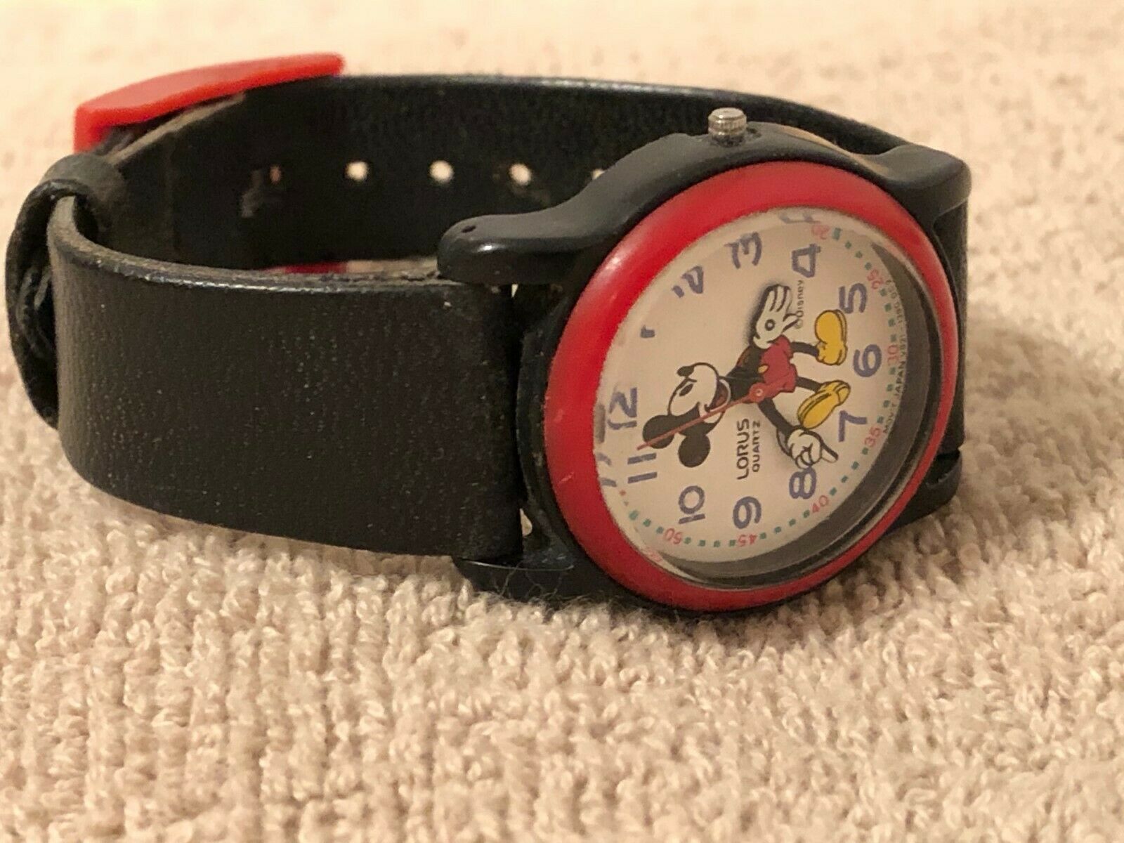 Vintage lorus minnie hot sale mouse watch