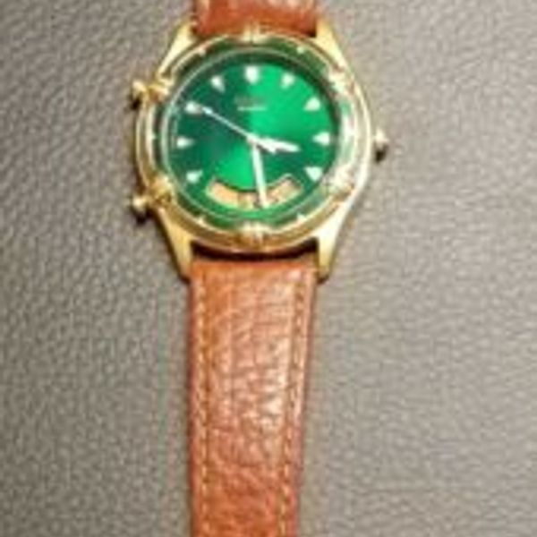 Seiko Quartz Analog/Digital Watch H8016098 Gold Tone alarm chronograph