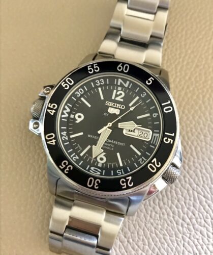 seiko 5 sport automatic 23 jewels 200m