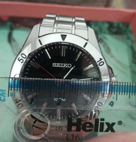 2003 SEIKO Mens Quartz Diver Sports Watch with Day Date 7N43