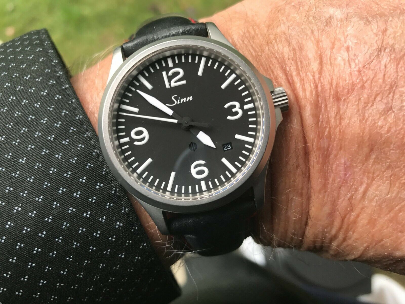 Sinn best sale 556 antimagnetic