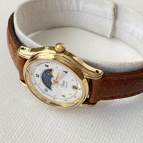Vintage Timex Sun Moon Phase Women display picture 1