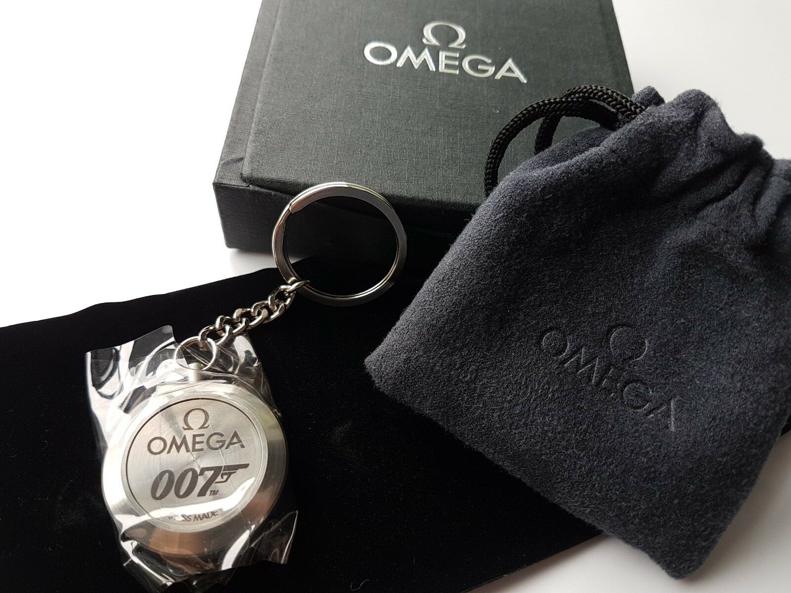 Omega 007 James Bond 50th Anniversary Stainless Steel keyring New