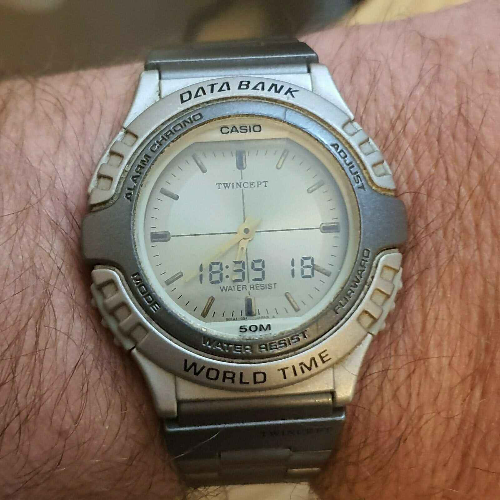 Vintage Casio Twincept Abx-22 1349 Data Bank World Time Ana