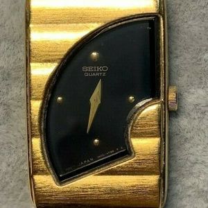 Ladies Seiko 1N00-6D40 Gold Tone Quartz Watch New Battery | WatchCharts