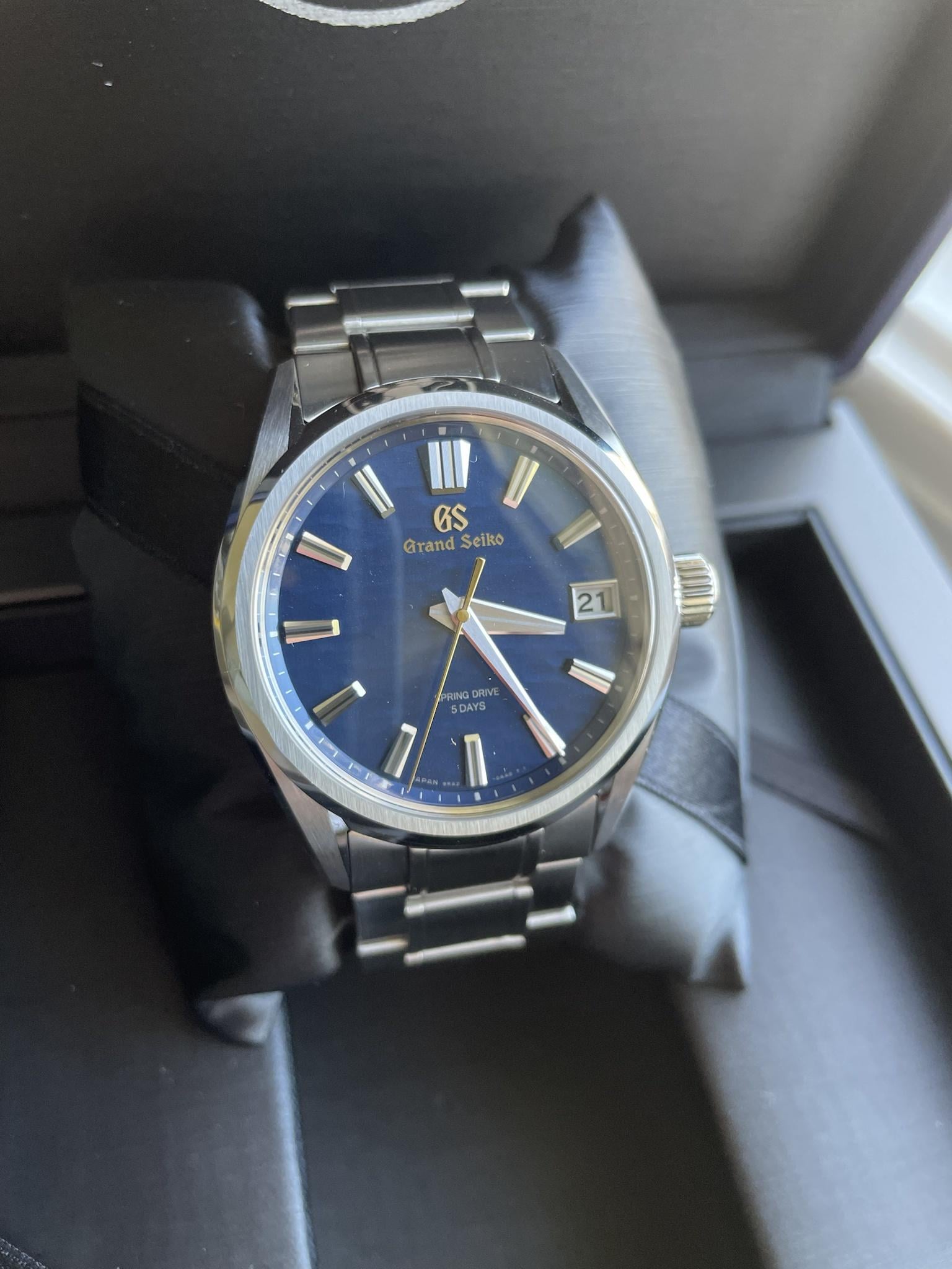 WTS] Grand Seiko GS9 Club Limited Edition Spring Drive SBGY023, Grand Seiko  Spring Drive SLGA007 & Hermès H08 Graphene - Need them gone asap |  WatchCharts