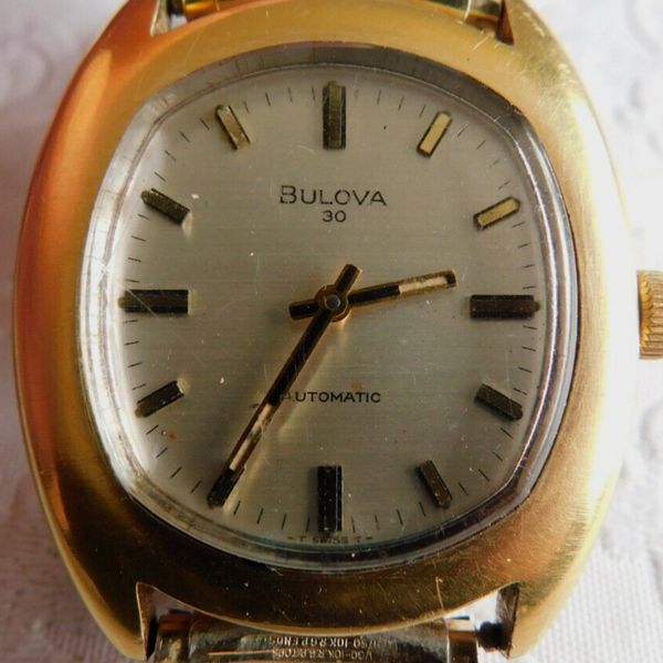 1972 VINTAGE BULOVA AUTOMATIC 30 JEWEL BULLHEAD MEN'S WRISTWATCH