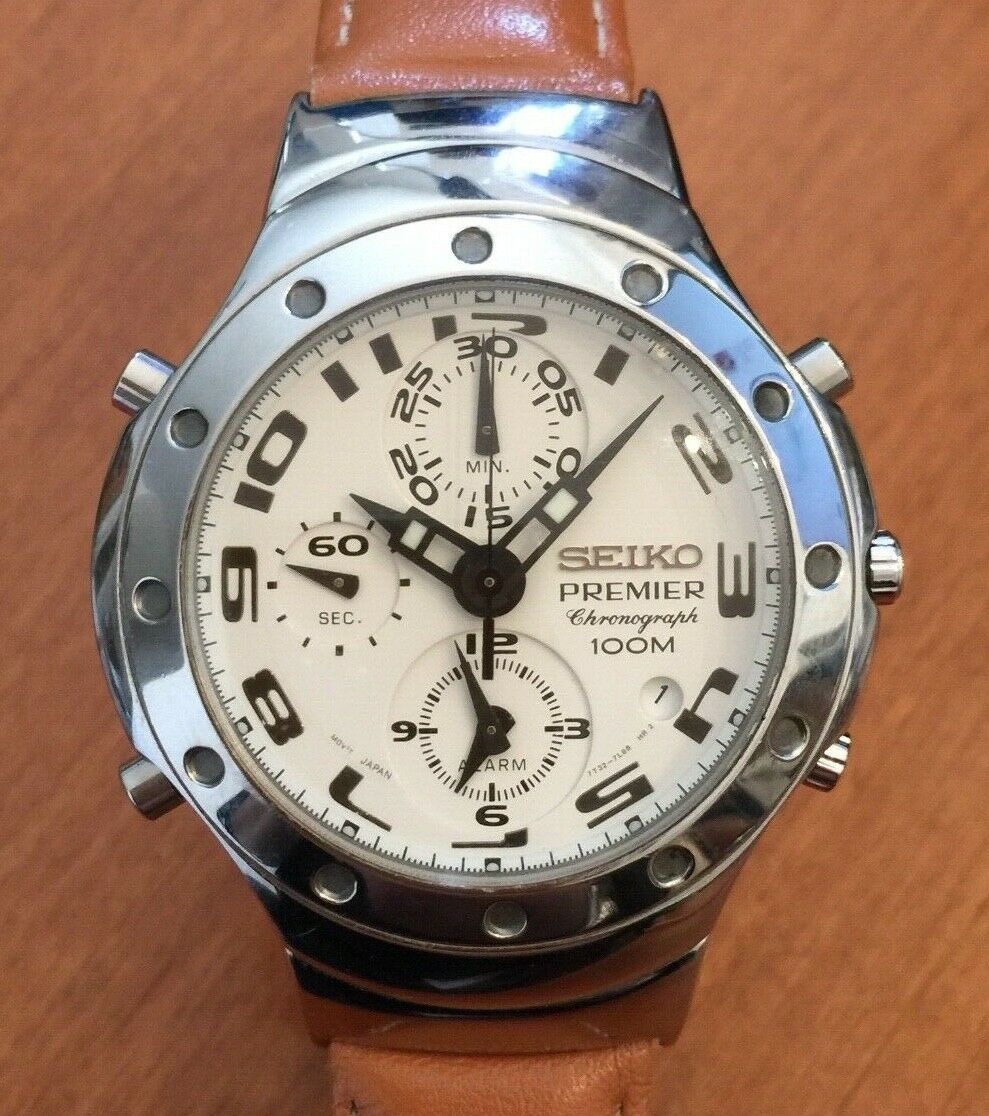 VINTAGE SEIKO 7T32 7H80 QUARTZ CHRONOGRAPH WATCH