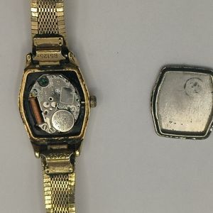 Vintage Seiko 2020-6440 RO Ladies Model - Seiko Gold Tone Art Deco