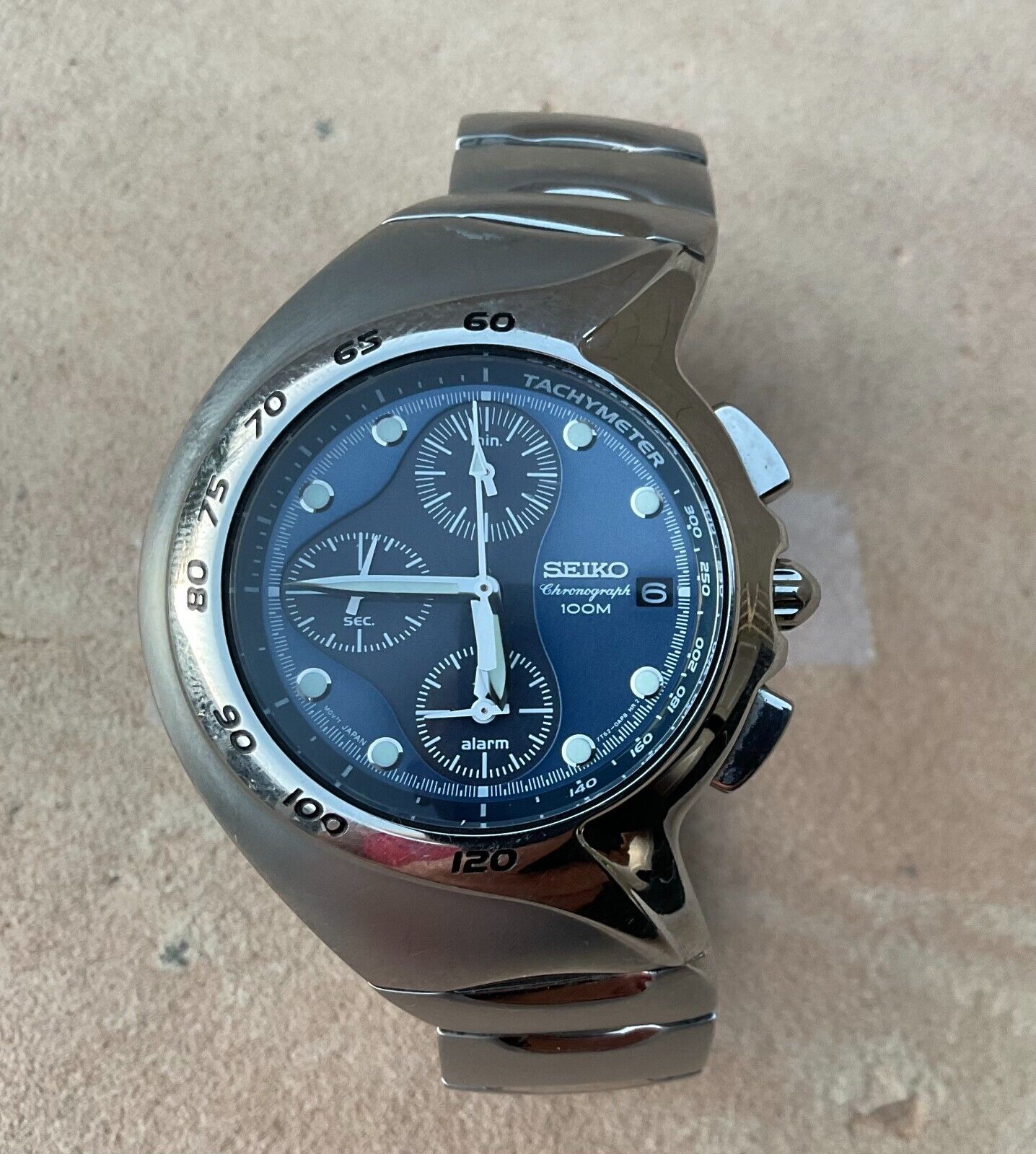 Seiko Asymmetrical, Chronograph 100m, Quartz, Blue Dial Seiko Asymmetrical, Chronograph 100m, Quartz, Blue Dial