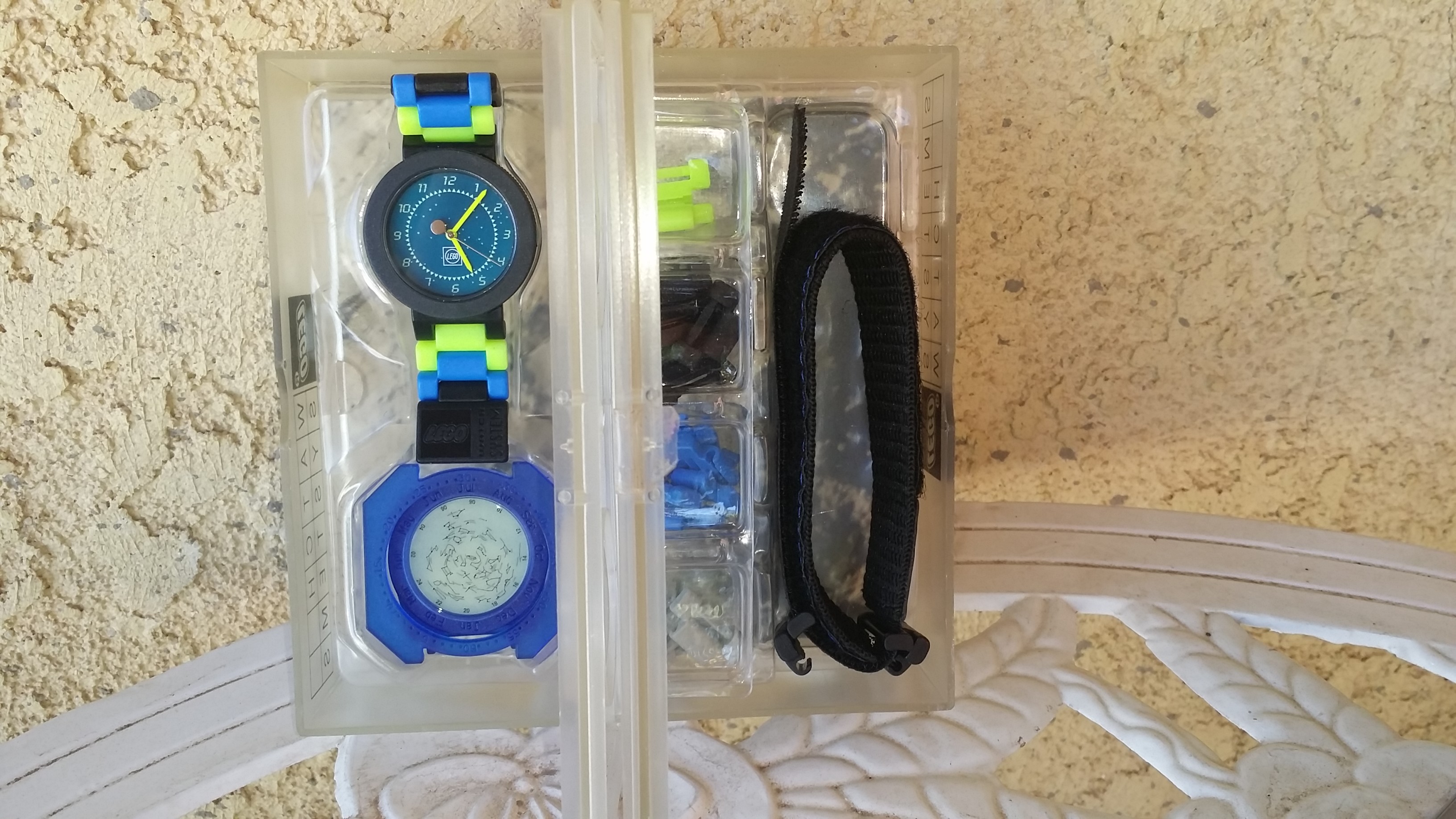WTS] Lego Star Gazer Constallation 1999 No. 9920 | WatchCharts 