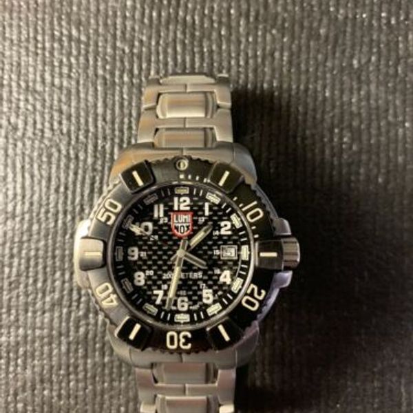 Luminox 6100 6200 divers watch blk carbon fiber dial with tritium bracelet WatchCharts Marketplace