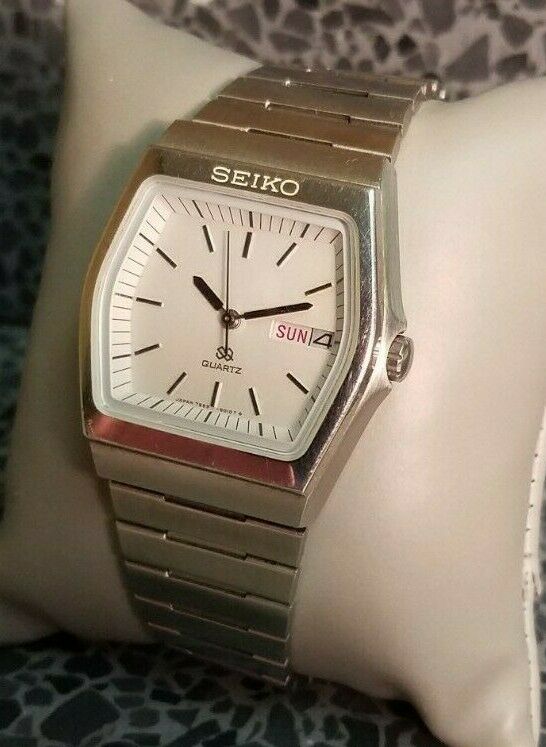 Vintage 1980 Seiko 7559-5010 Men's SQ Day/Date Wristwatch & Band