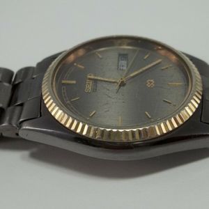 1983 SEIKO SQ DAY DATE 5H23-8020 RUNS 100% RARE 3 JEWEL PEWTER GRAY COLOR  THEME | WatchCharts
