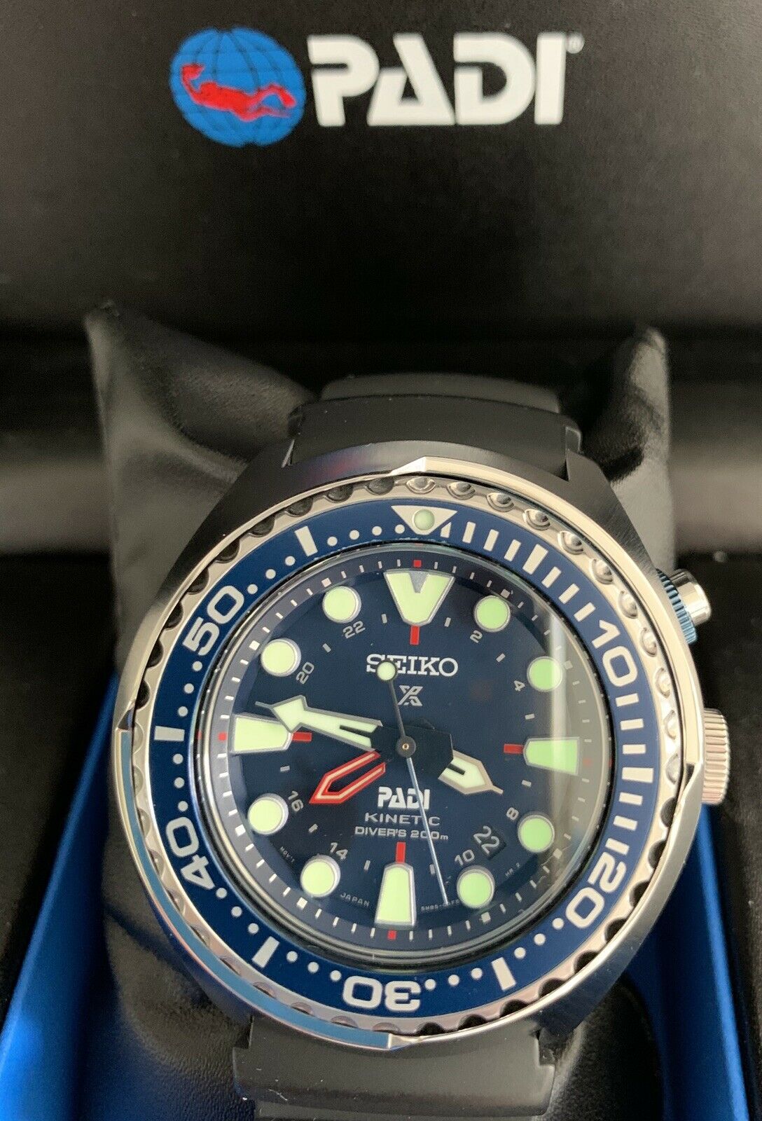 Seiko Prospex Kinetic GMT Diver Watch PADI SUN065P With Box Rare RRP Over 570 WatchCharts Marketplace