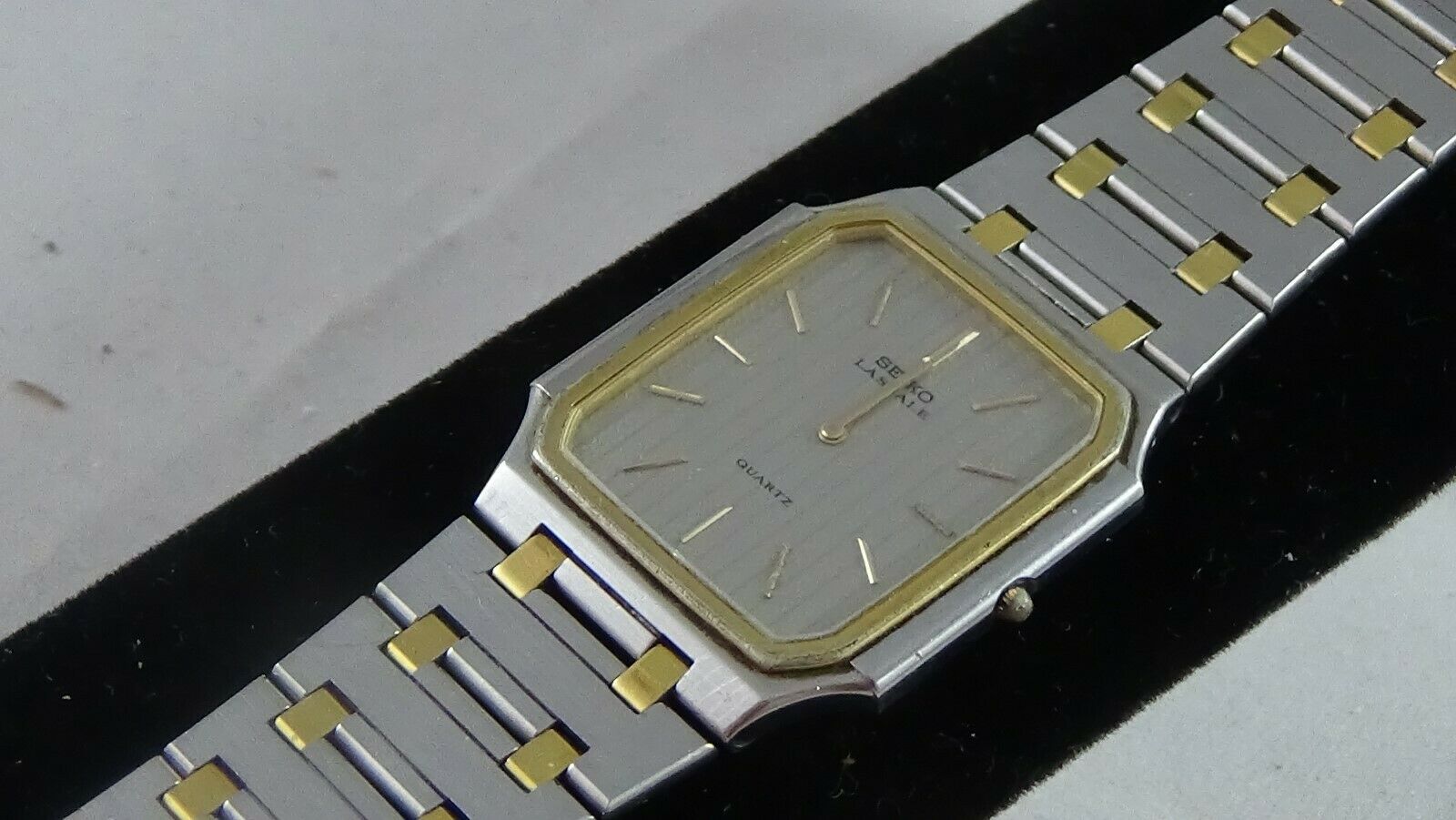 Mens Vintage 2 toned Seiko Lassale Ultra thin 9300 5389 for PARTS