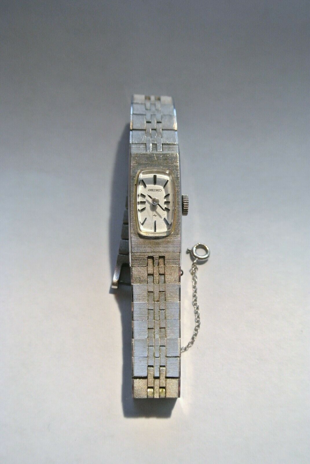 VINTAGE ANTIQUE SEIKO WOMEN'S CLASSIC SILVER TONED WATCH 1520-3339 WORKS! |  WatchCharts