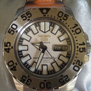 Seiko 5 Sports SNZF45J1 White 'neo mini monster lite' (withdrawn) |  WatchCharts